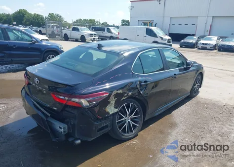 2022 Toyota Camry Se из США, поврежденный, VIN 4T1G11AKXNU642139